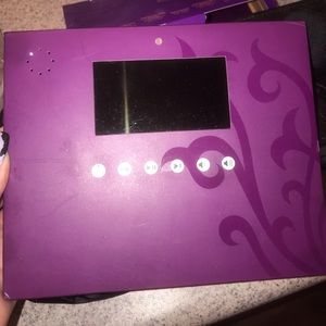 Younique tablet